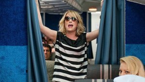 I wish there were more of this on planes... that's what I call 'in-flight entertainment'.